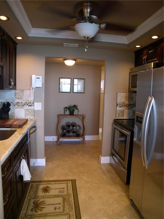 POMPANO BEACH CLUB - Residential