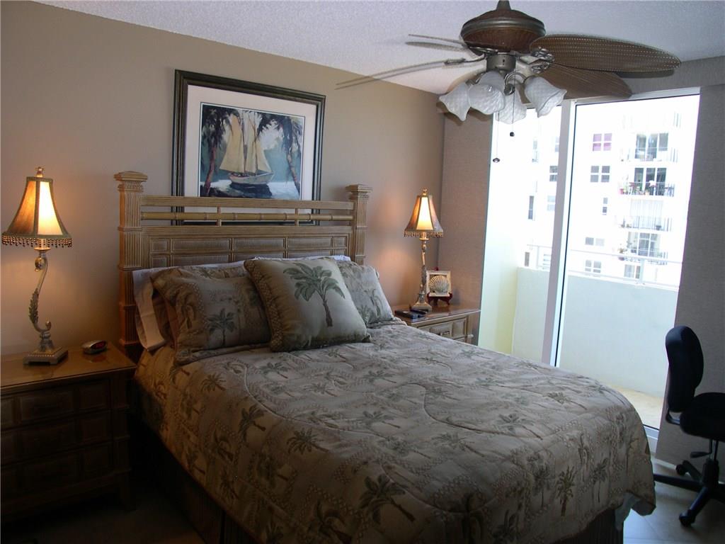 POMPANO BEACH CLUB - Residential