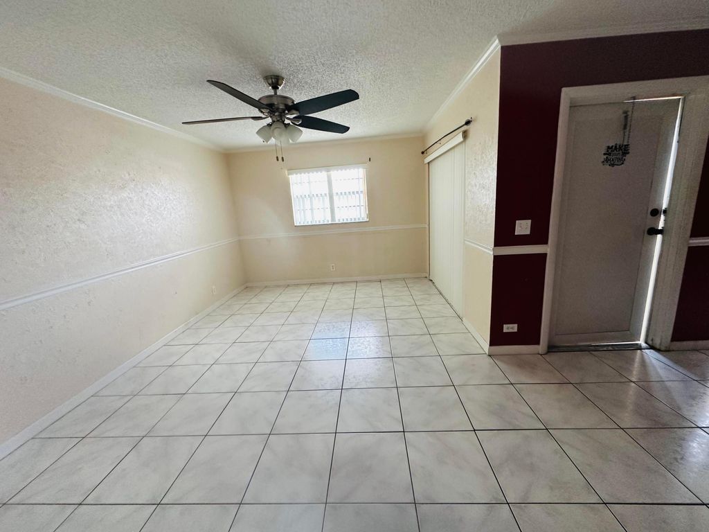 Photo of 1305 Gateway Drive #G-2, Lantana, FL 33462 (MLS # B26018065)