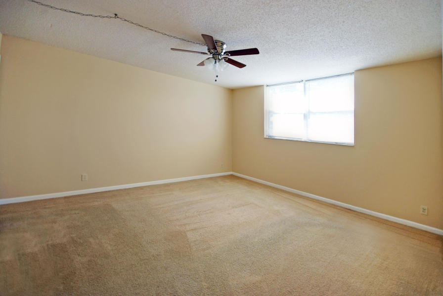 BREAKWATERS OF THE PALM BEACHES CONDO - Residential