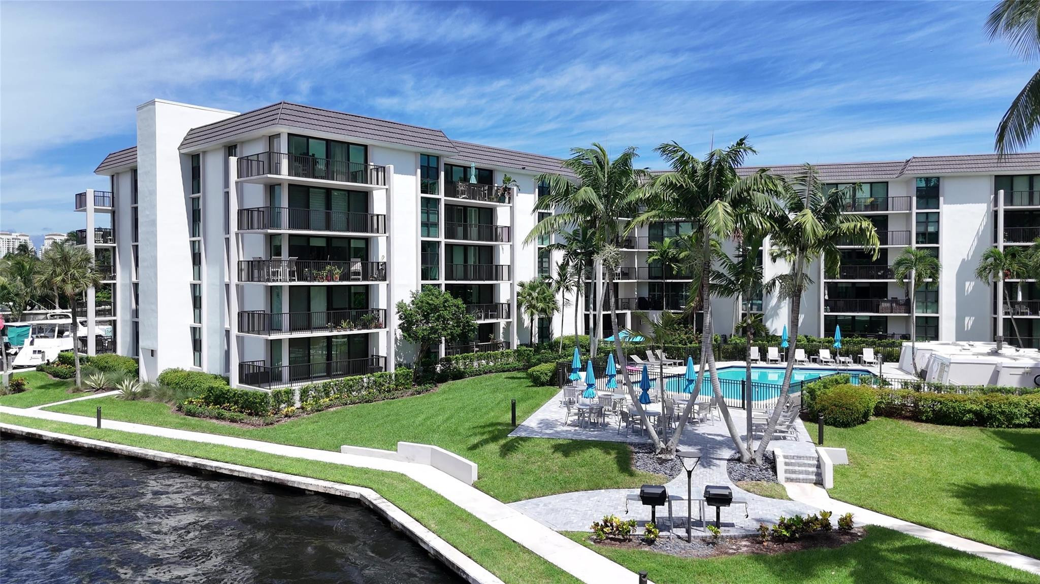 1301 River Reach Drive 304