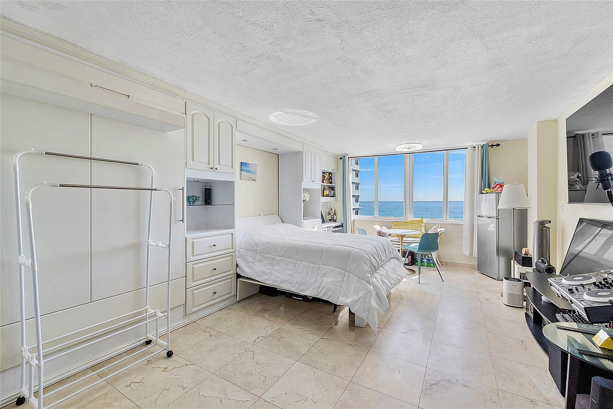 19201 Collins Ave 345