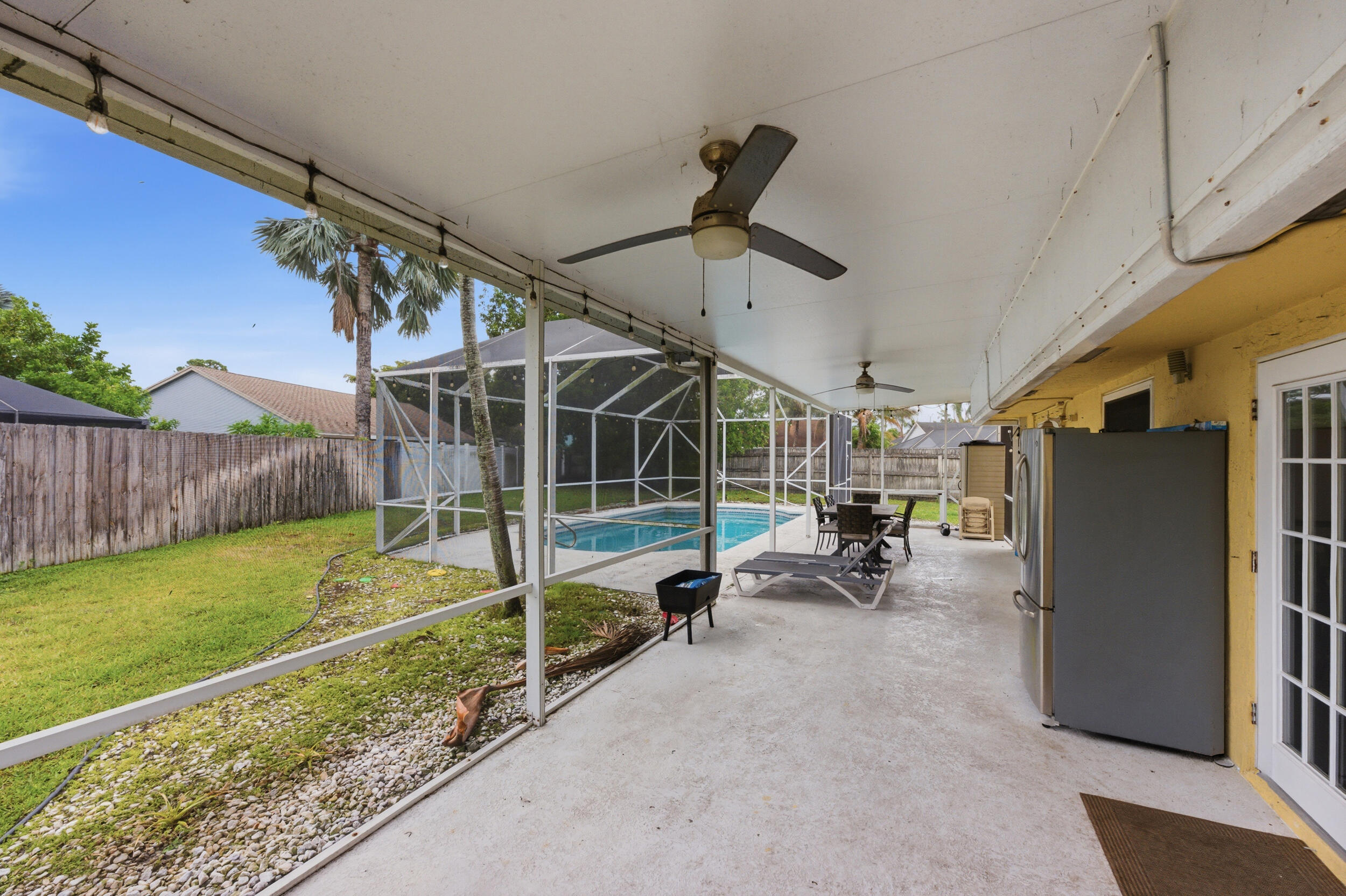 HUNTINGTON WOODS - Residential
