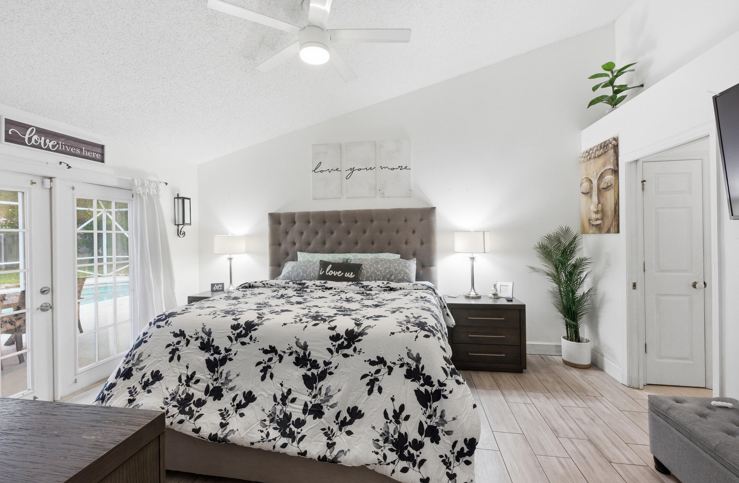 HUNTINGTON WOODS - Residential