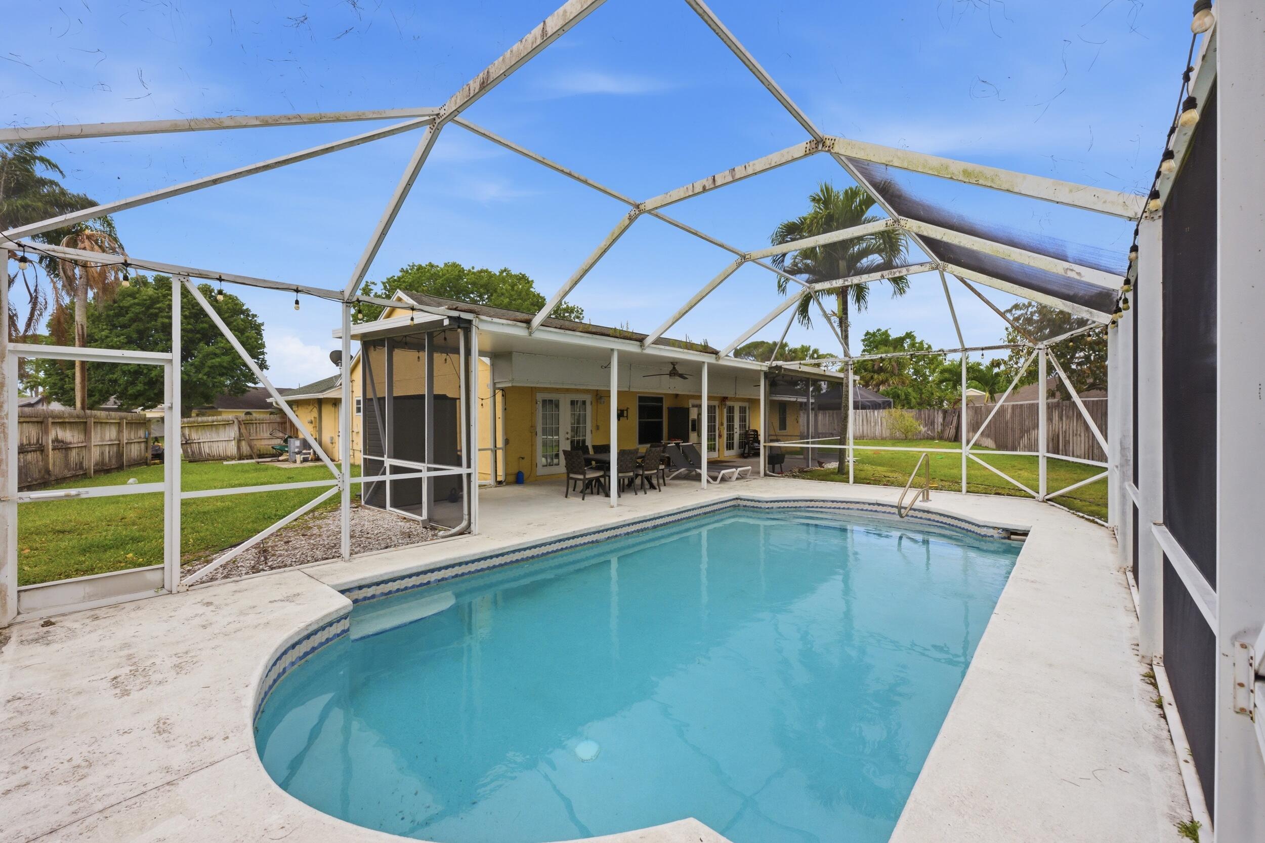 HUNTINGTON WOODS - Residential