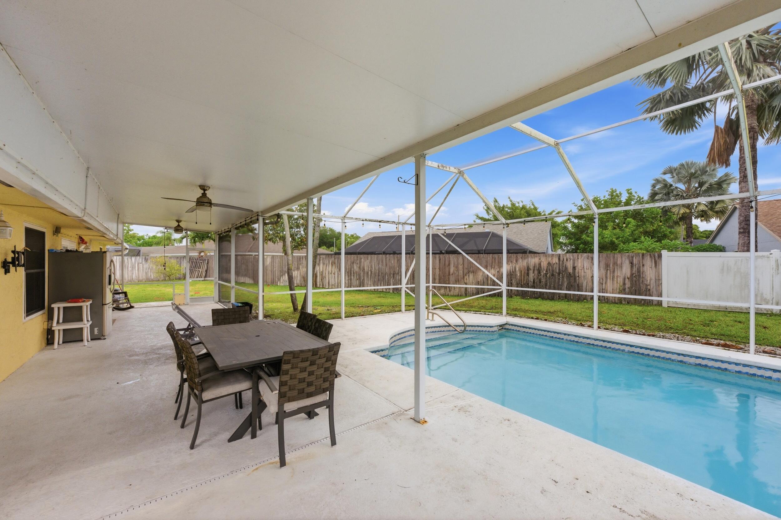 HUNTINGTON WOODS - Residential
