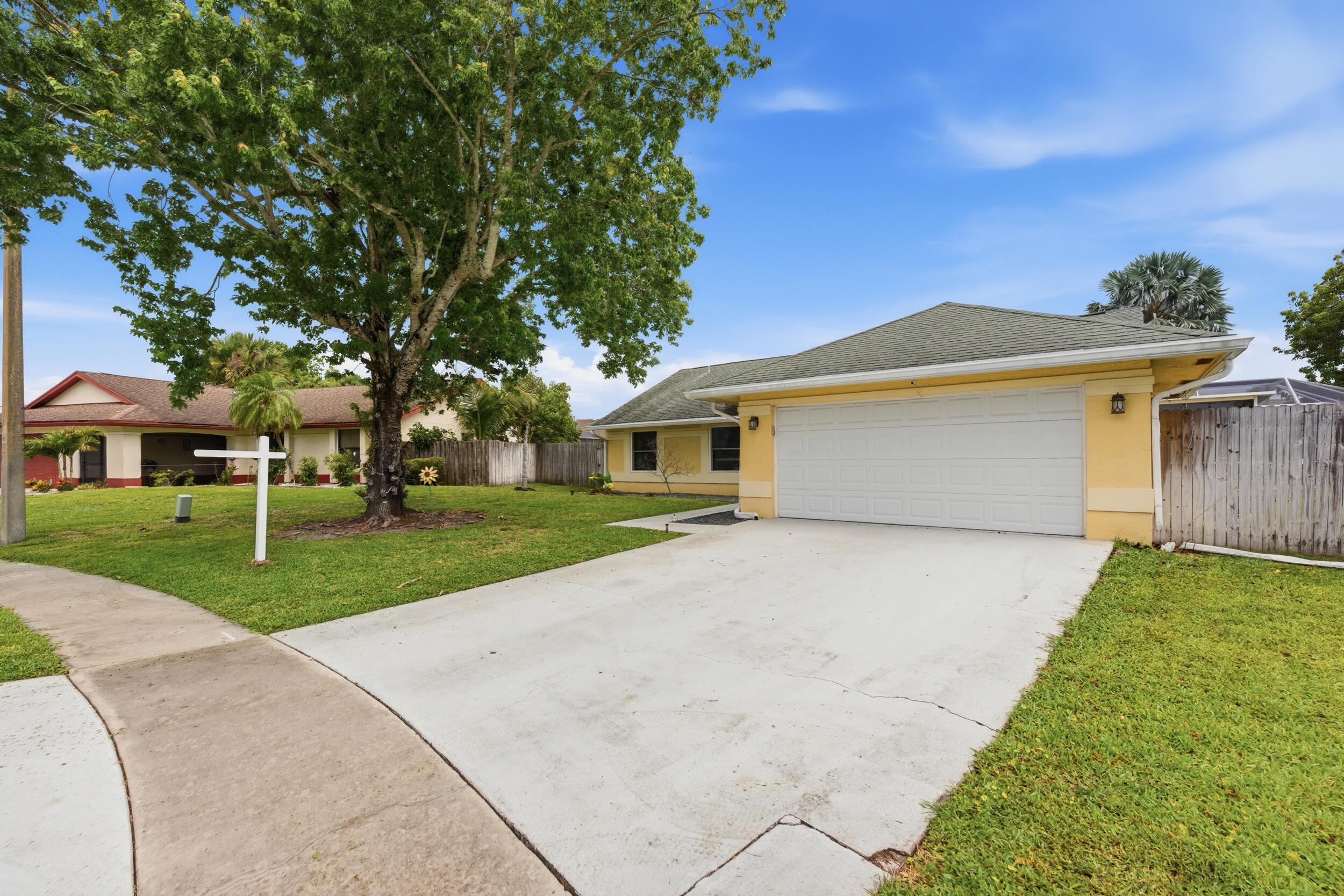 HUNTINGTON WOODS - Residential