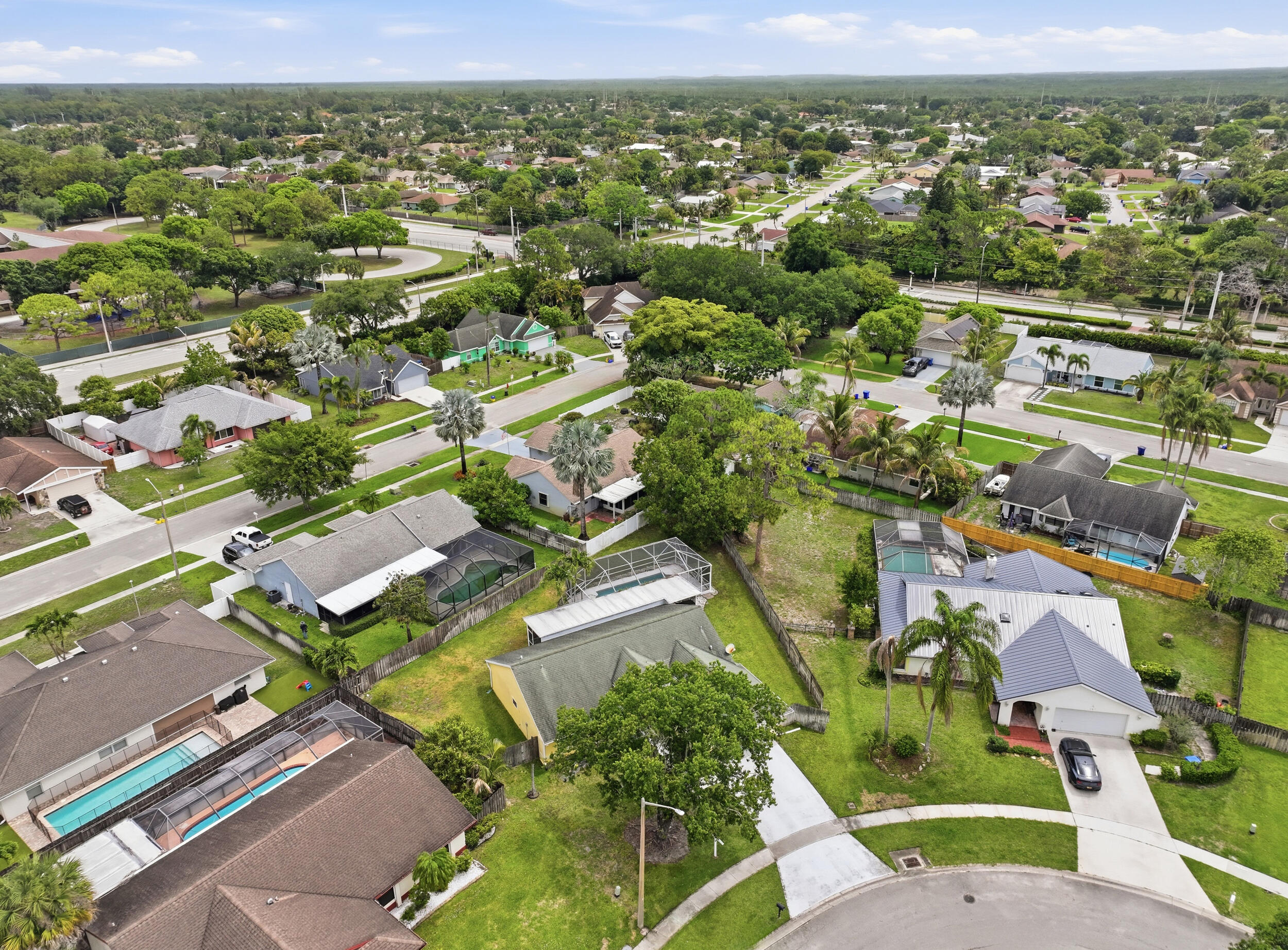 HUNTINGTON WOODS - Residential