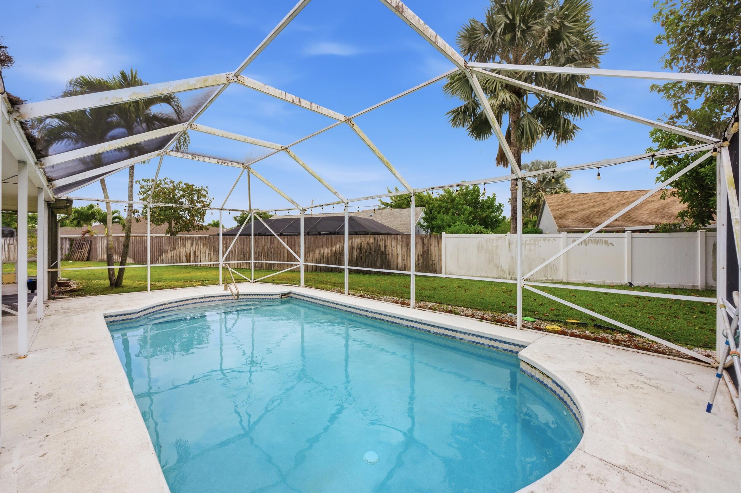 HUNTINGTON WOODS - Residential