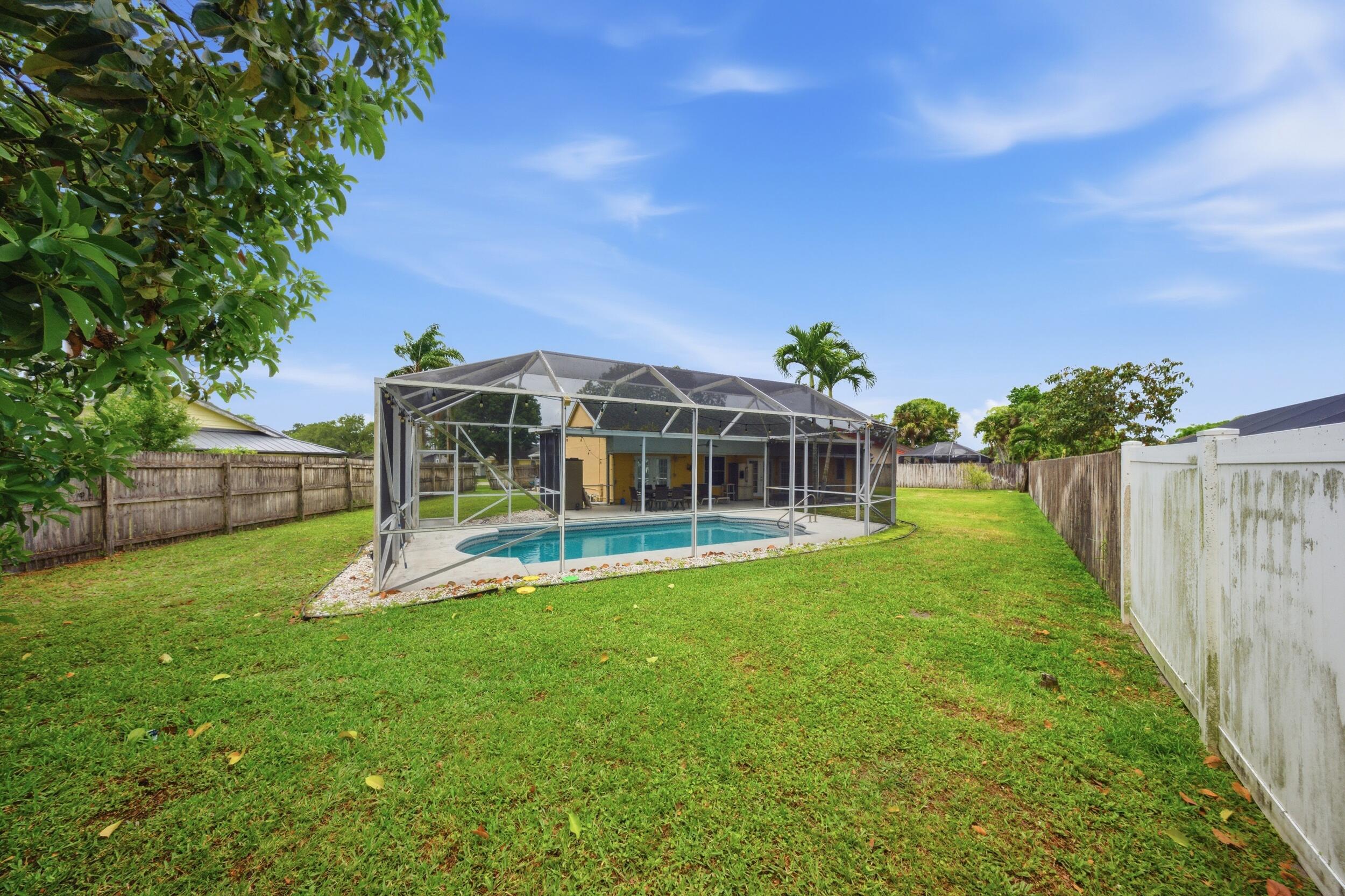 HUNTINGTON WOODS - Residential