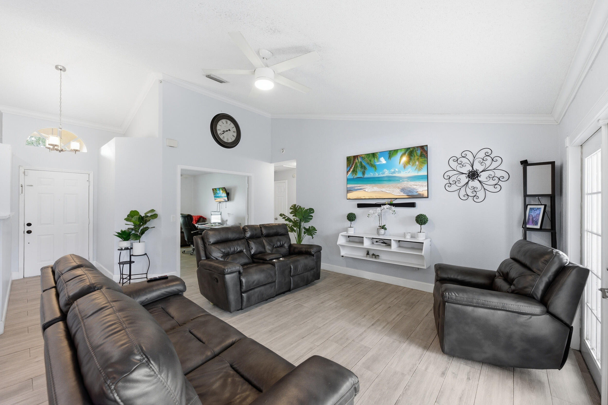 HUNTINGTON WOODS - Residential