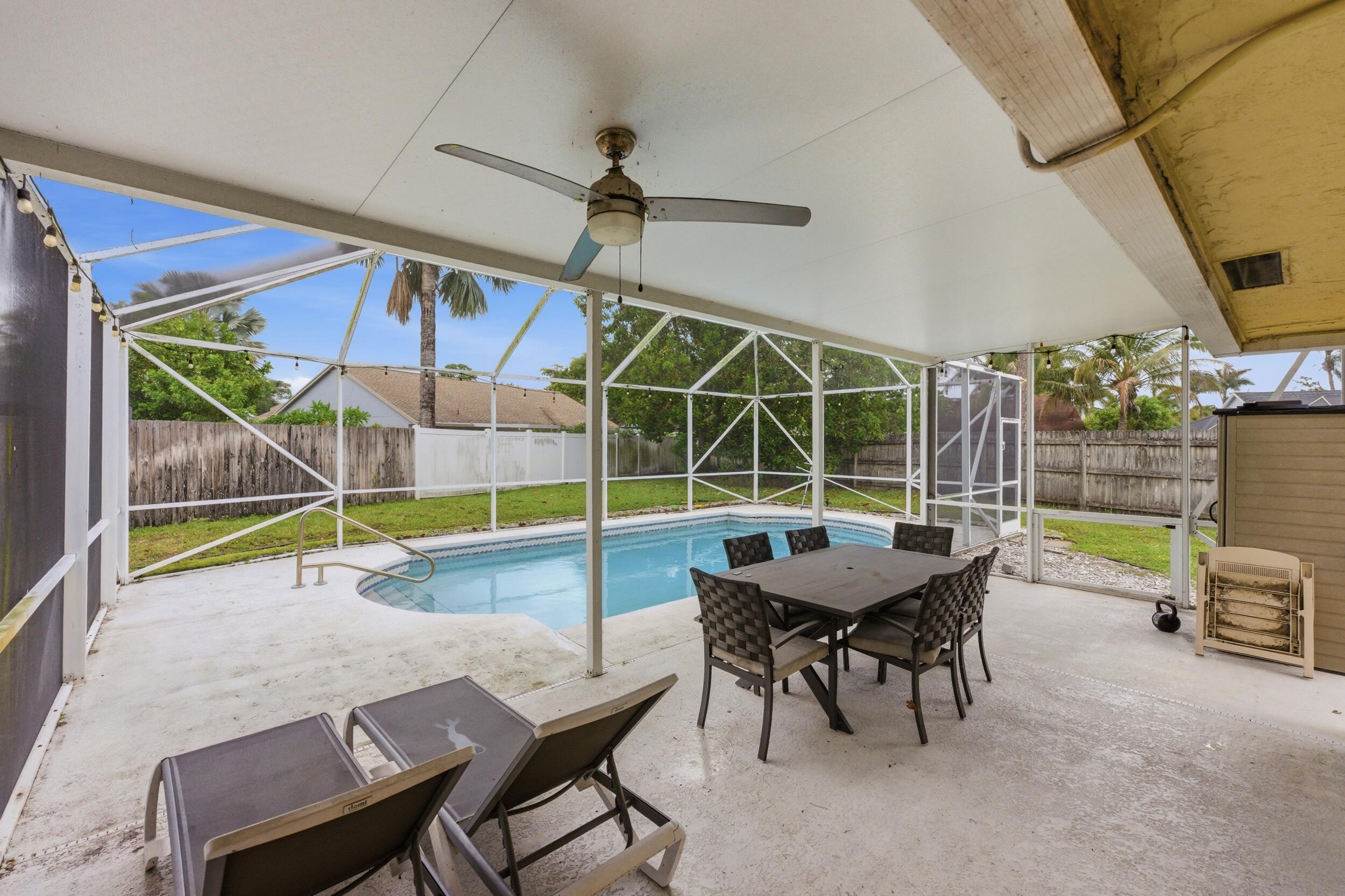 HUNTINGTON WOODS - Residential