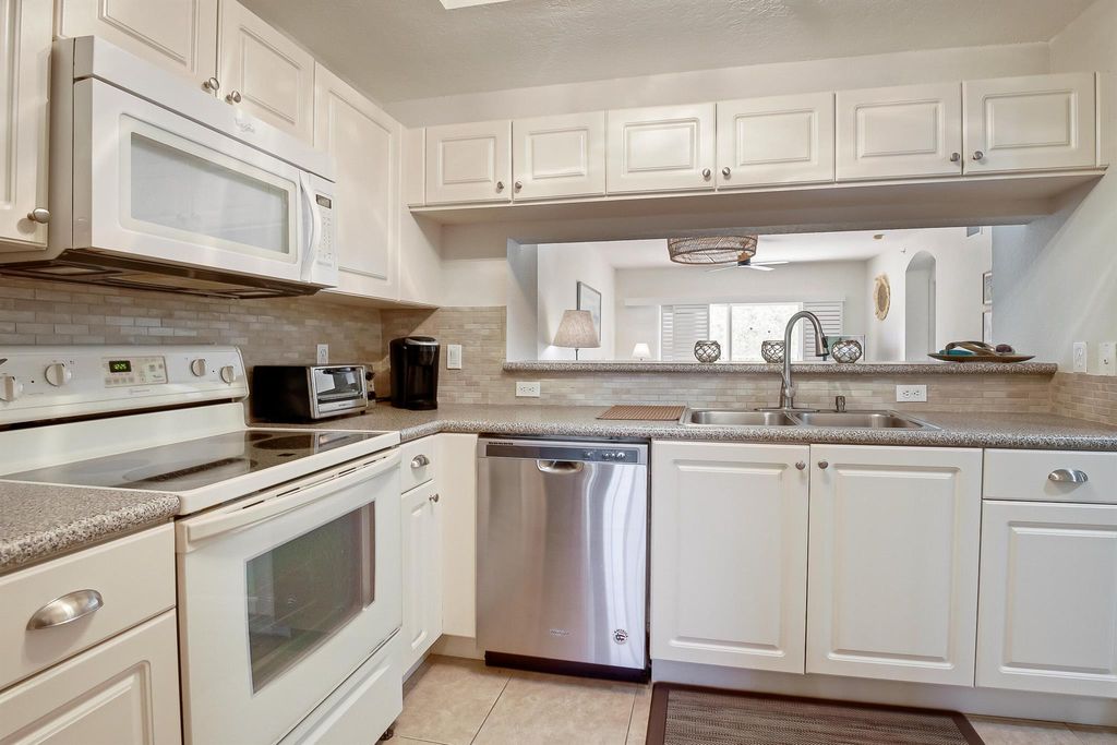 Photo of 4723 Lucerne Lakes Boulevard #632, Lake Worth, FL 33467 (MLS # R10929695)