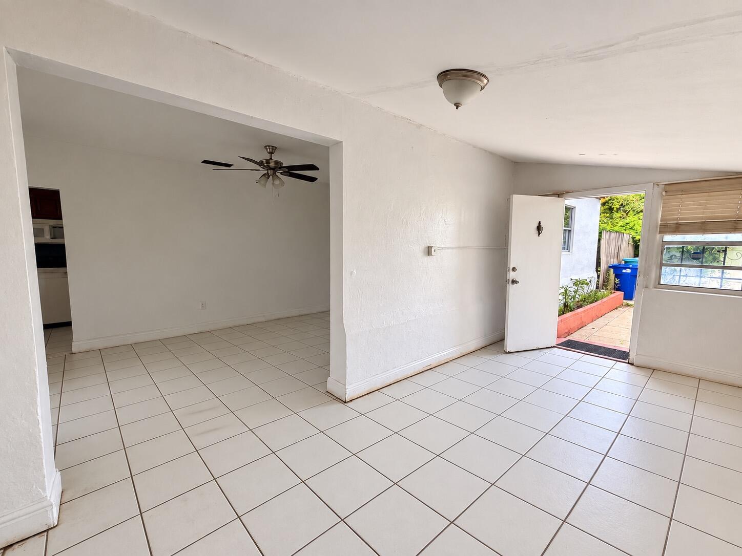 445 NE 163RD Street