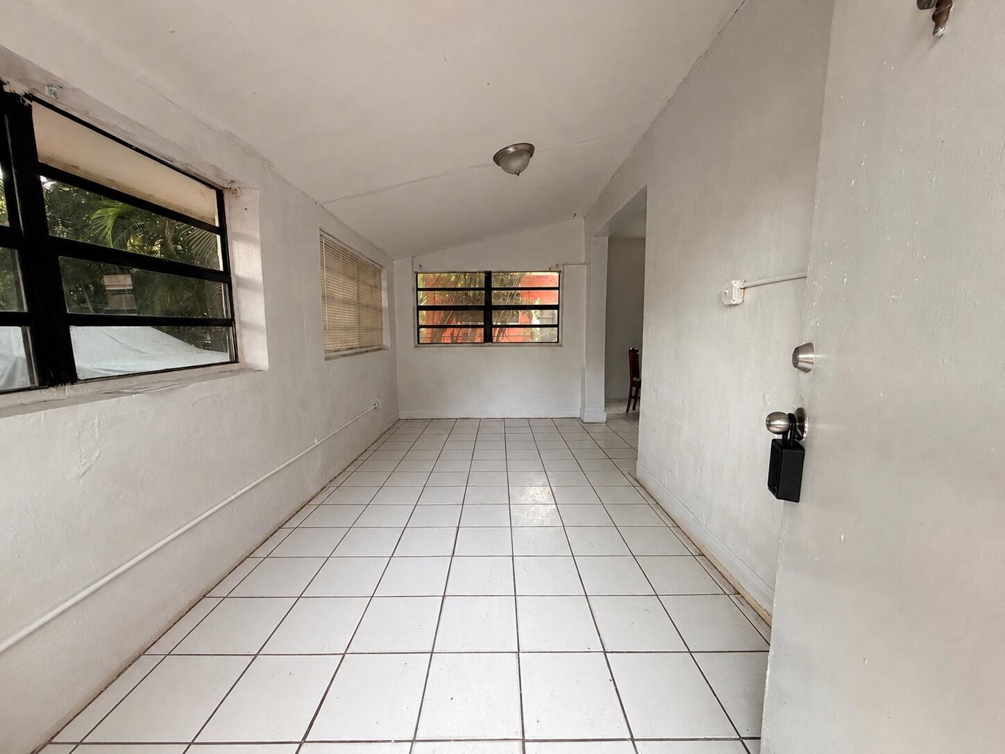 445 NE 163RD Street