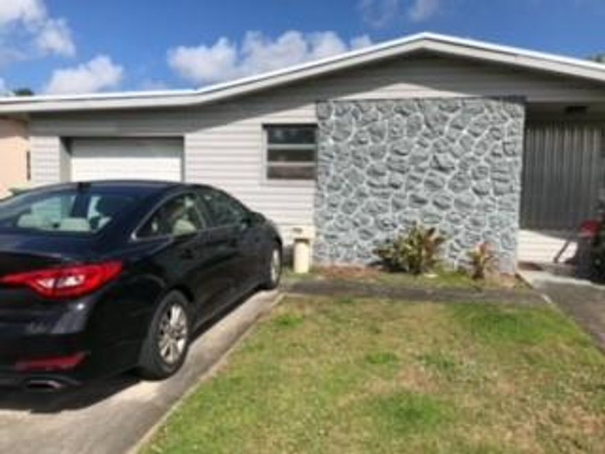 2/2 with a 1 car garage Bargain Needs to be updated. Great layout! 2019 ROOF. Located on a great street. Close to shopping restaurants .