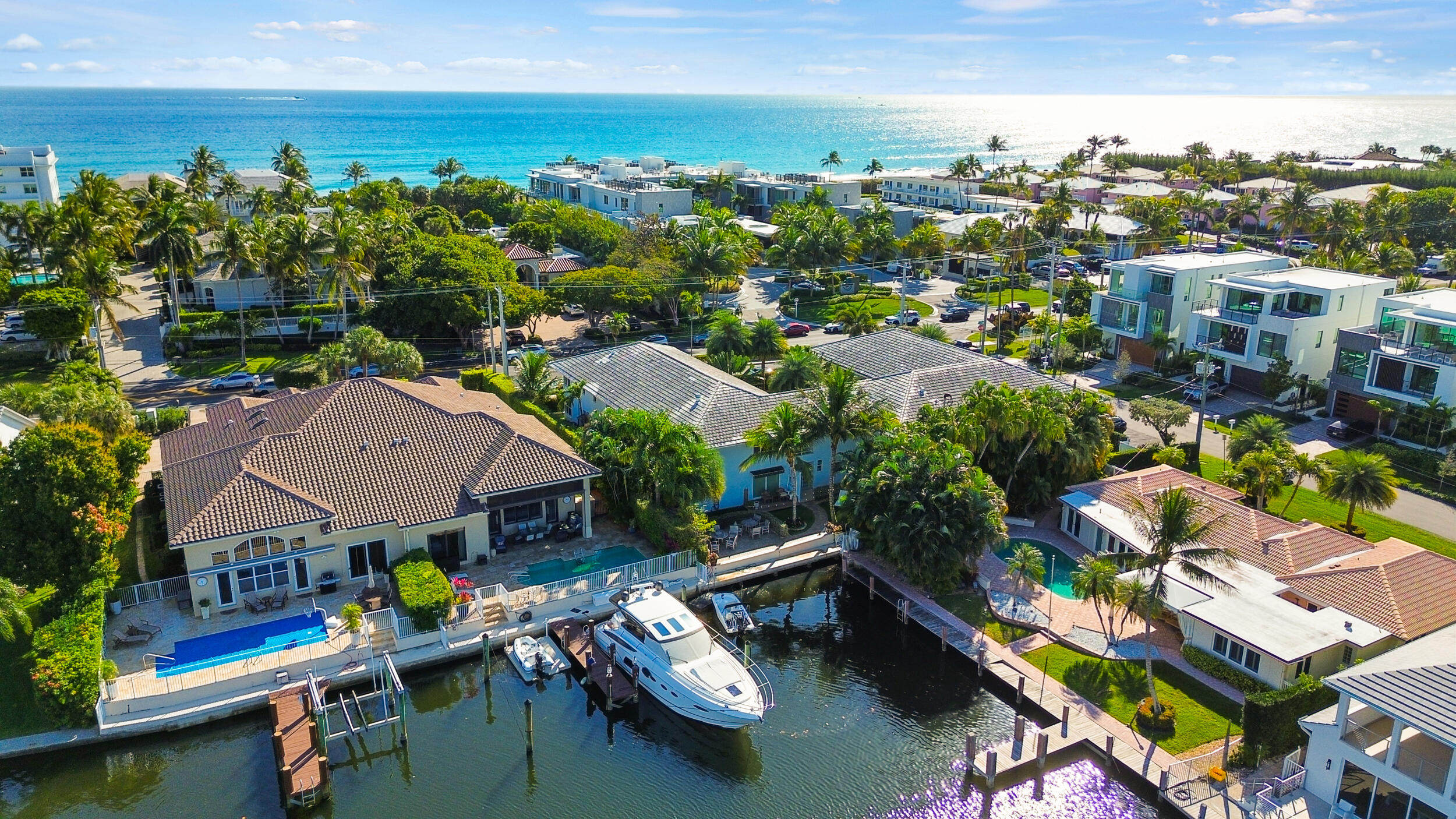 DEL HARBOUR CONDO - Residential