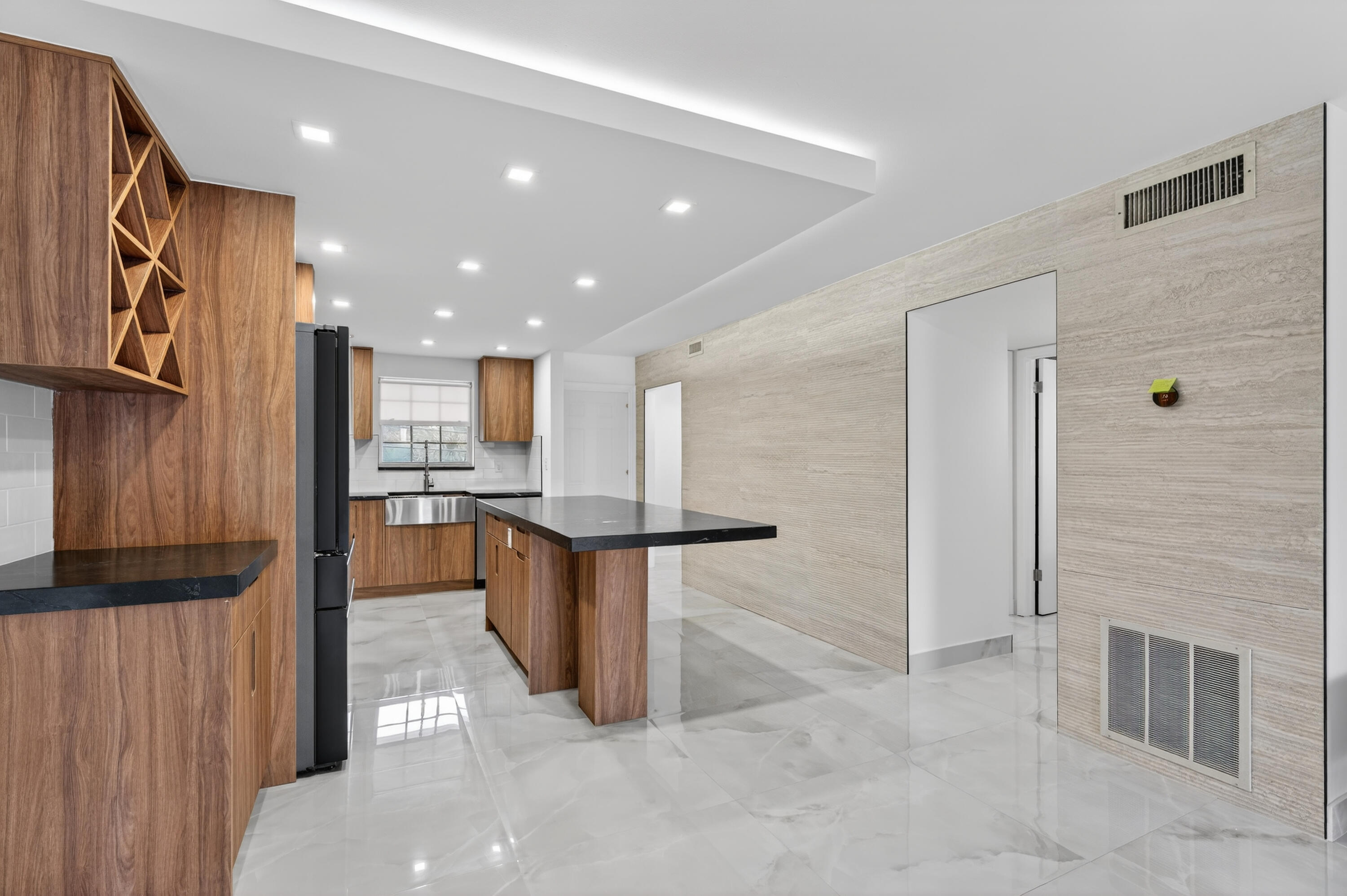 LIGHTHOUSE TERRACE CO-OP - Residential