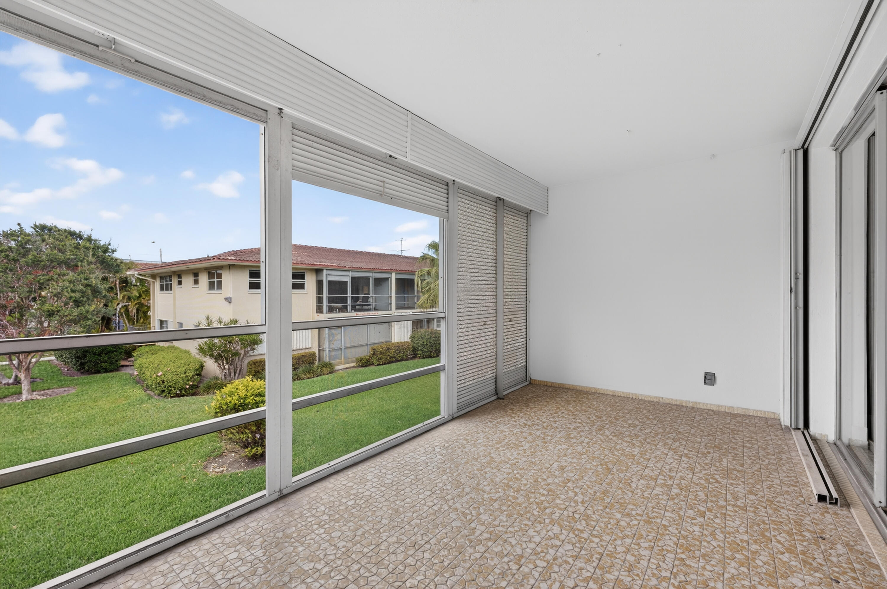 LIGHTHOUSE TERRACE CO-OP - Residential