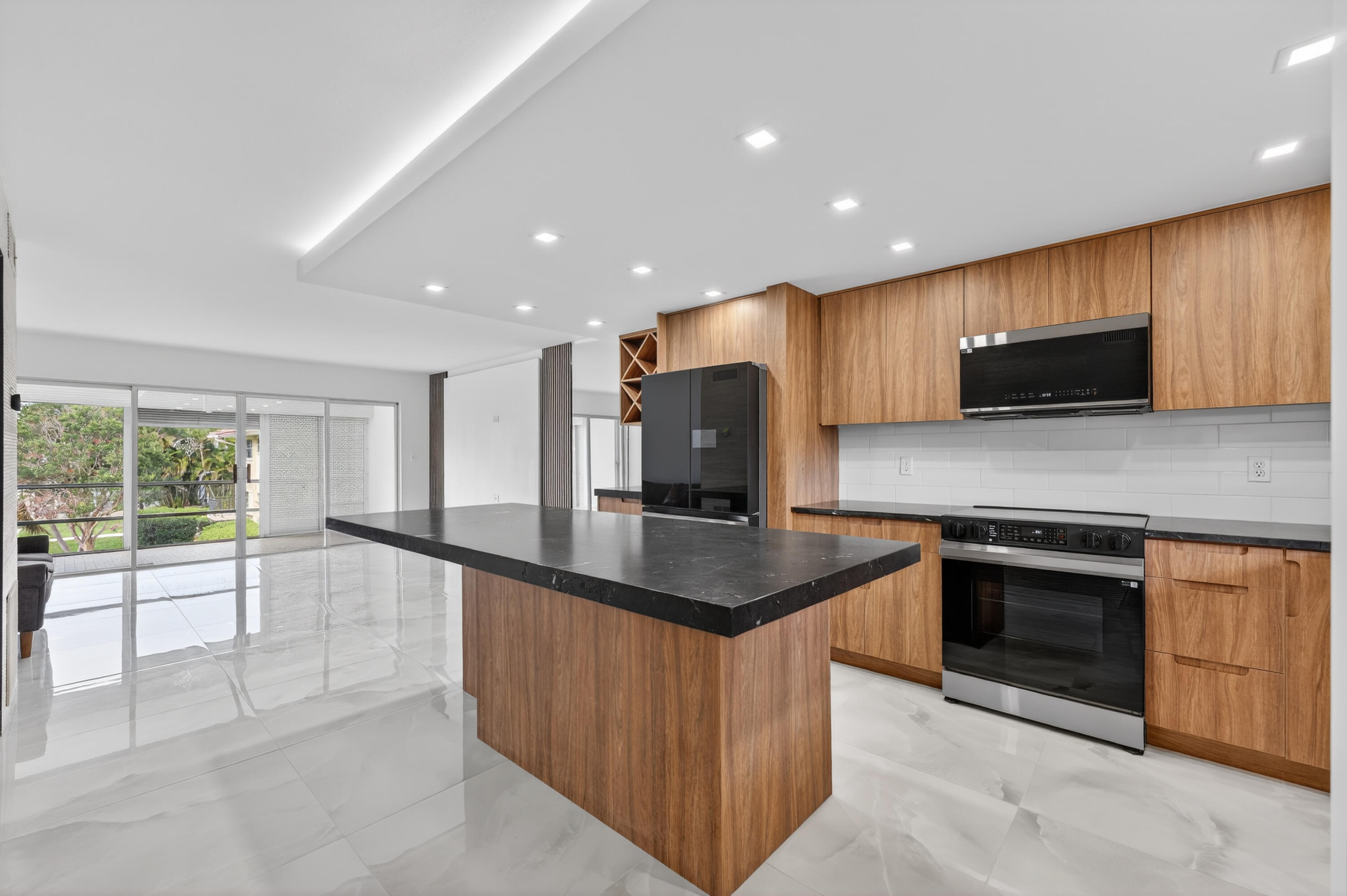 LIGHTHOUSE TERRACE CO-OP - Residential