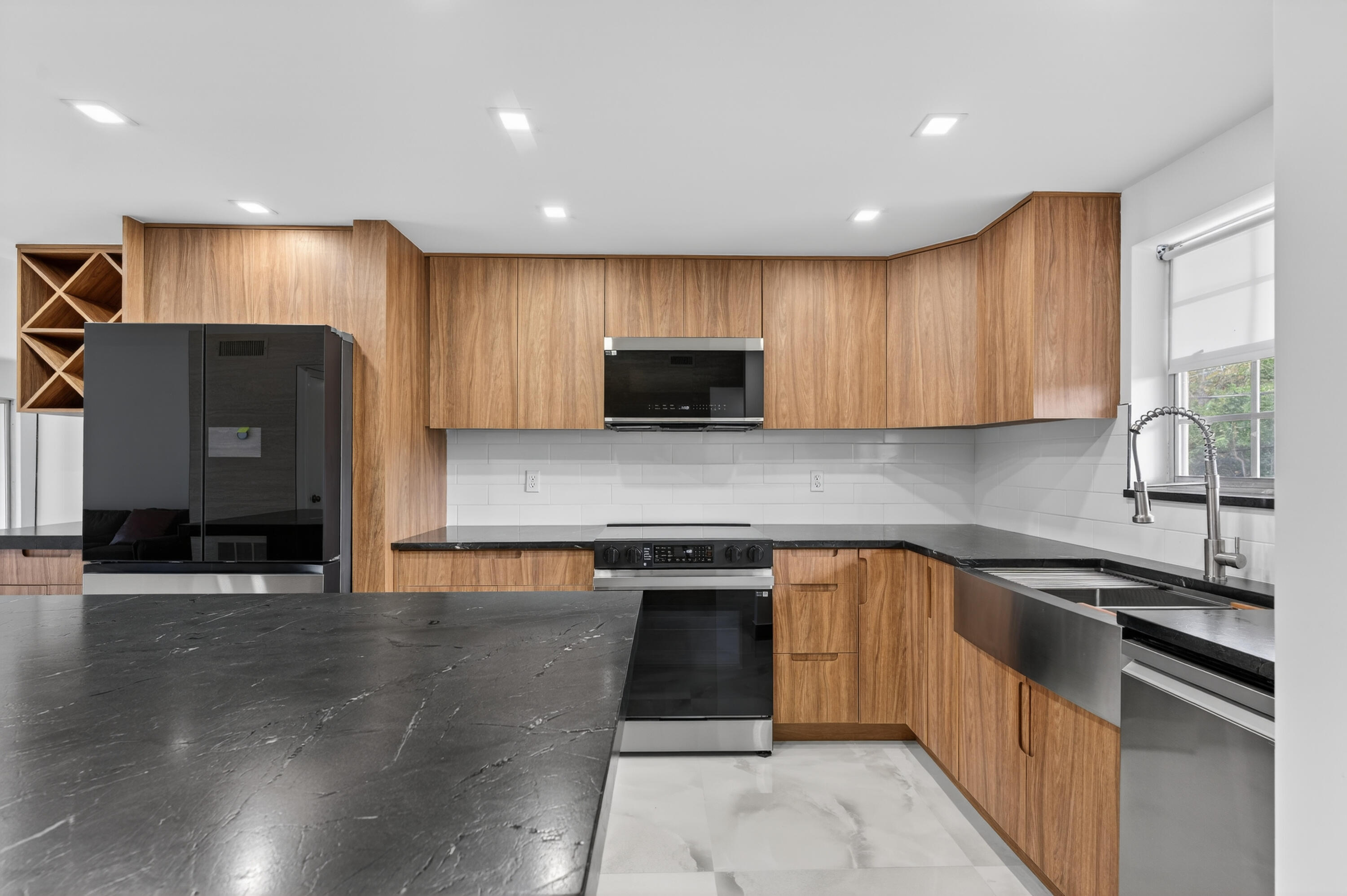 LIGHTHOUSE TERRACE CO-OP - Residential