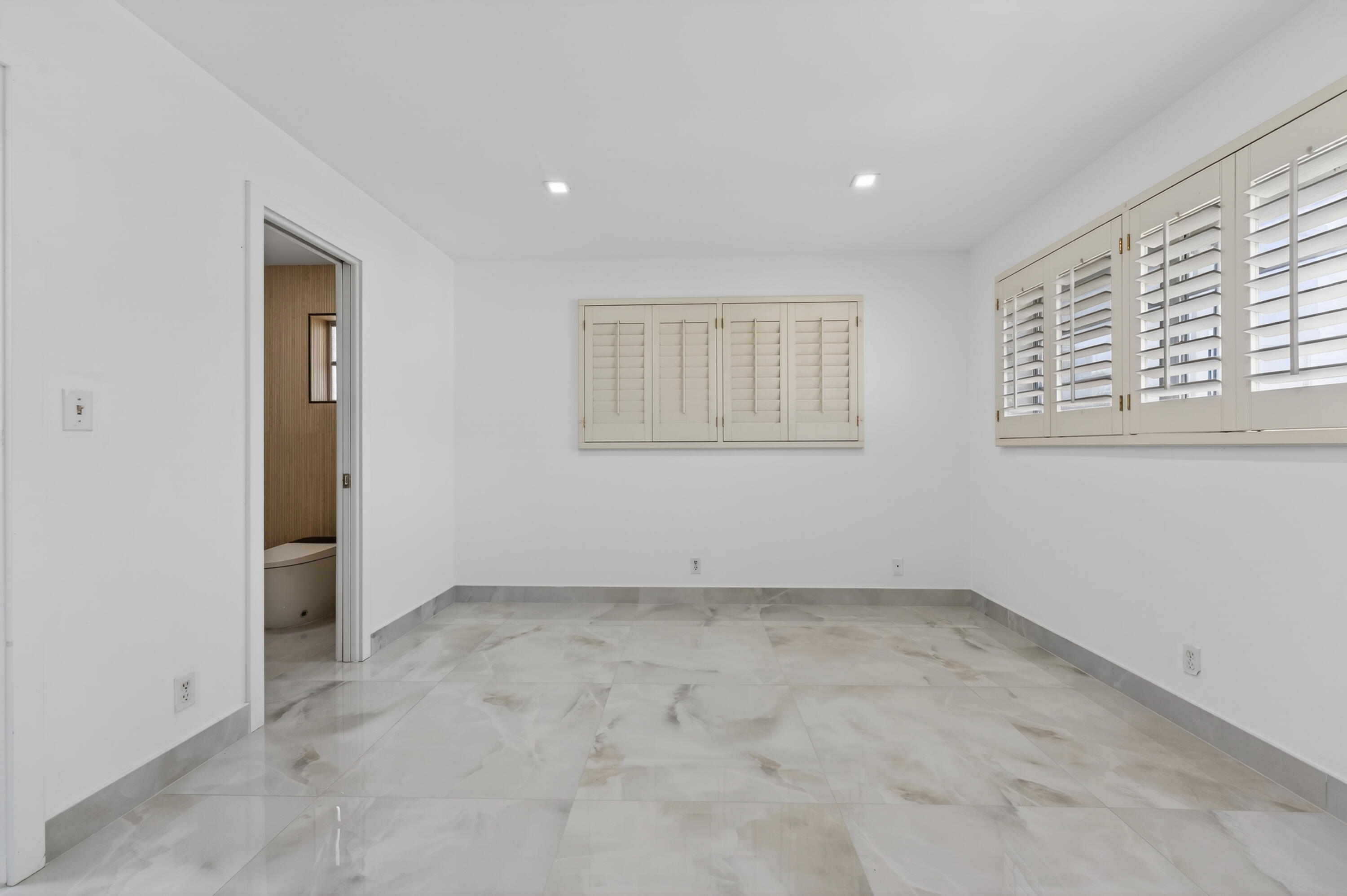 LIGHTHOUSE TERRACE CO-OP - Residential