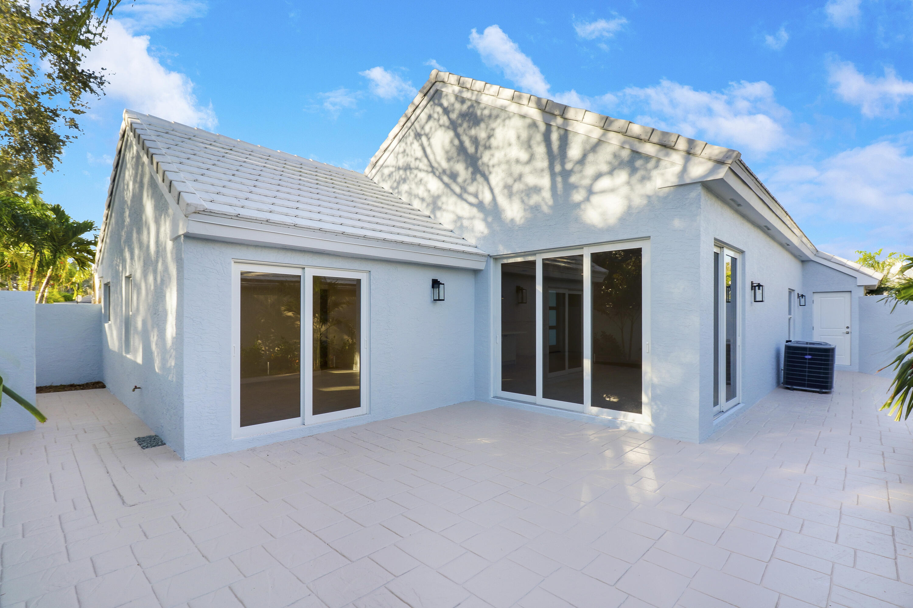 BARCLAY CLUB AT PGA NATL - Residential