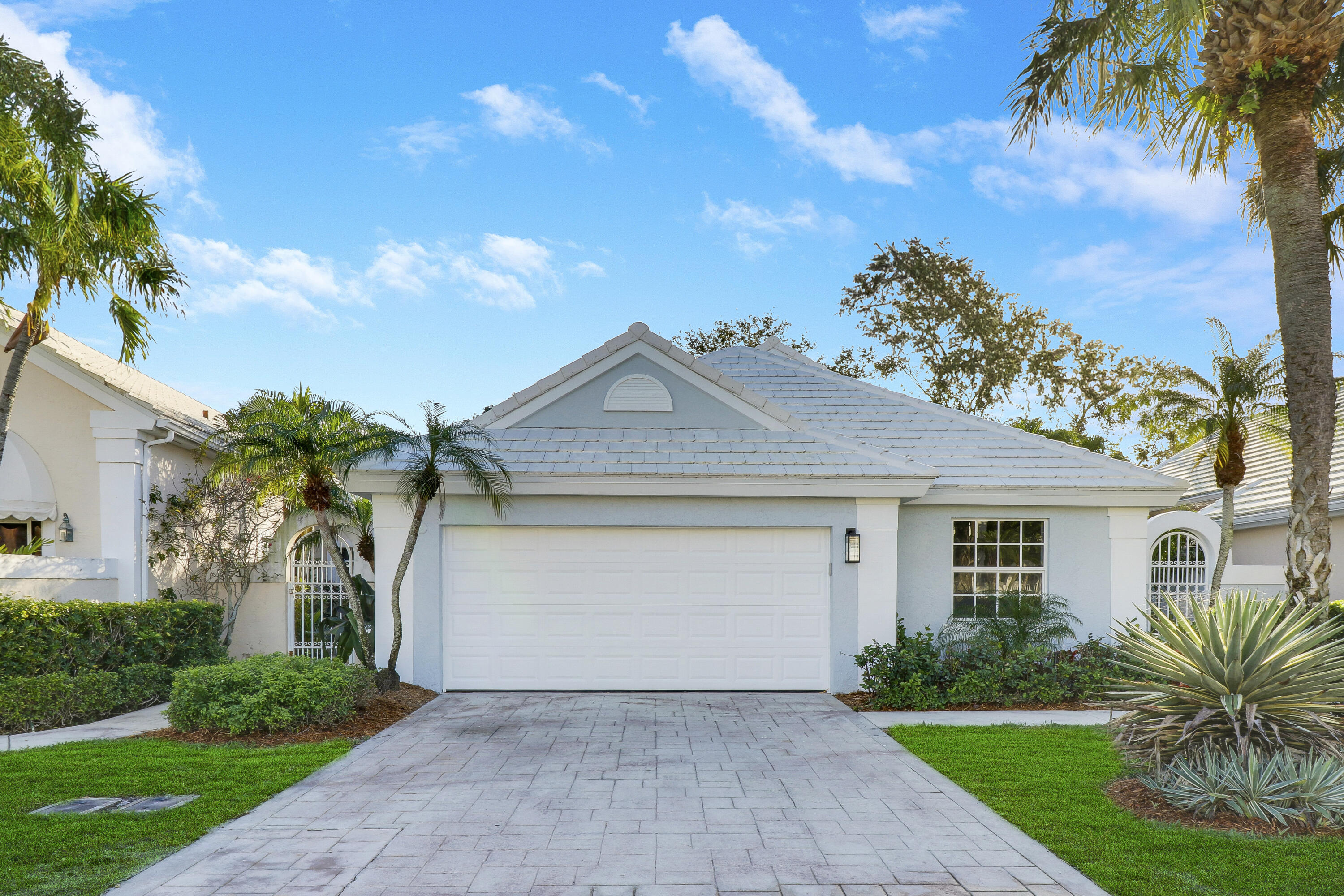 BARCLAY CLUB AT PGA NATL - Residential