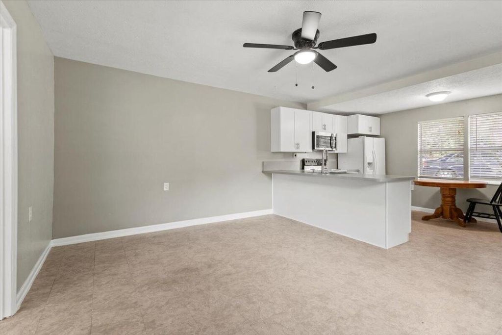 Photo of 208 Olson Avenue, Fort Pierce, FL 34946 (MLS # R11096412)