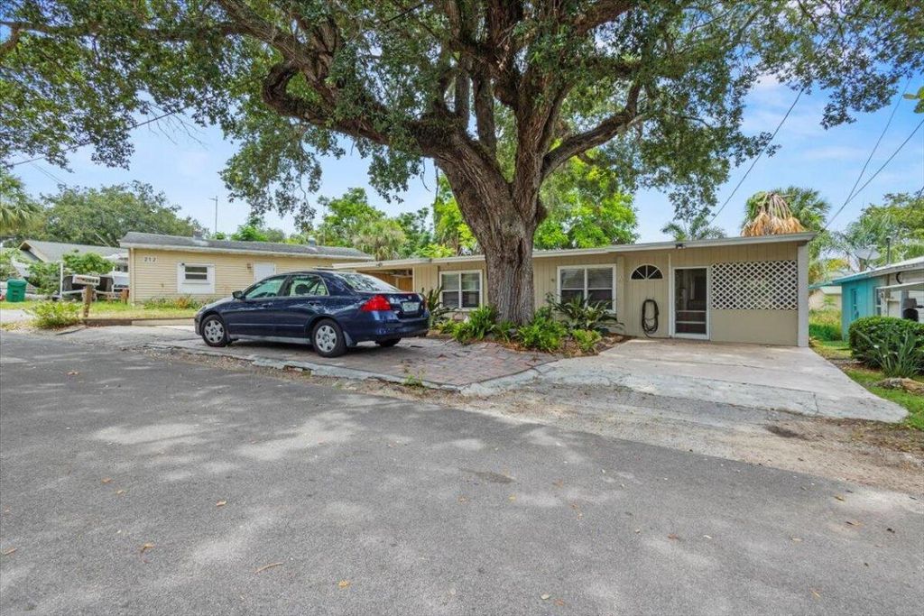 Photo of 208 Olson Avenue, Fort Pierce, FL 34946 (MLS # R11096412)