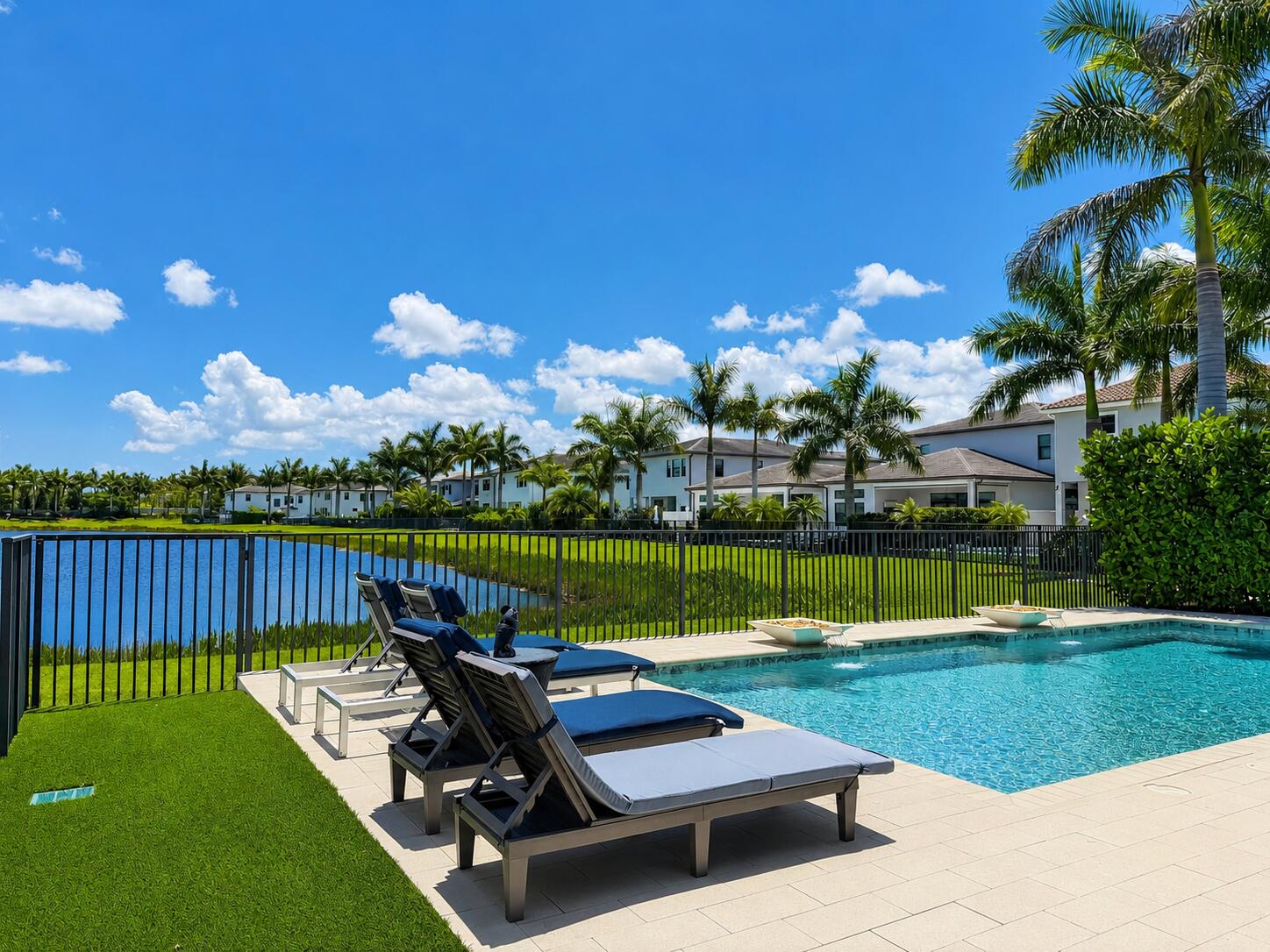 17370 Santaluce Manor