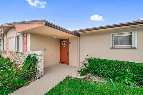 2985 Crosley Drive W G West Palm Beach FL 33415