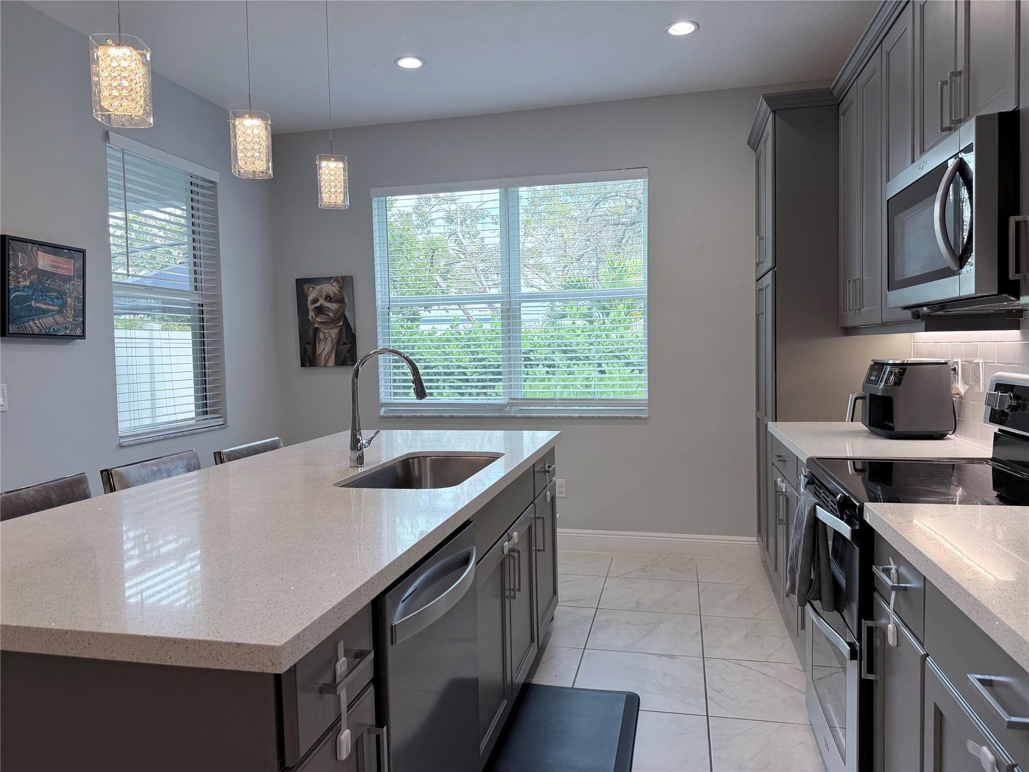 Deerfield Crossing 183-33 - Residential Lease