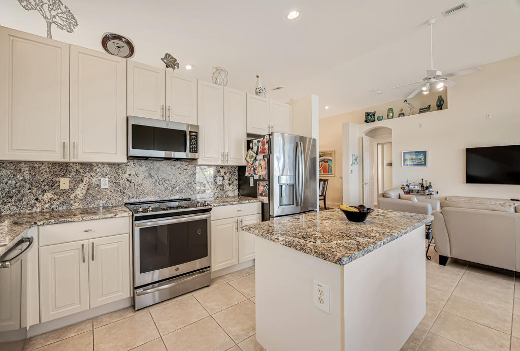 VENETIAN ISLES - Residential