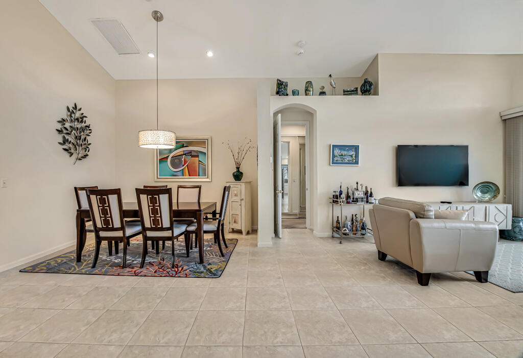 VENETIAN ISLES - Residential