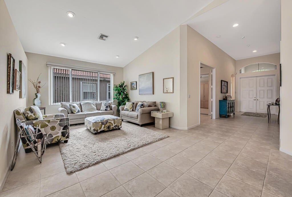 VENETIAN ISLES - Residential