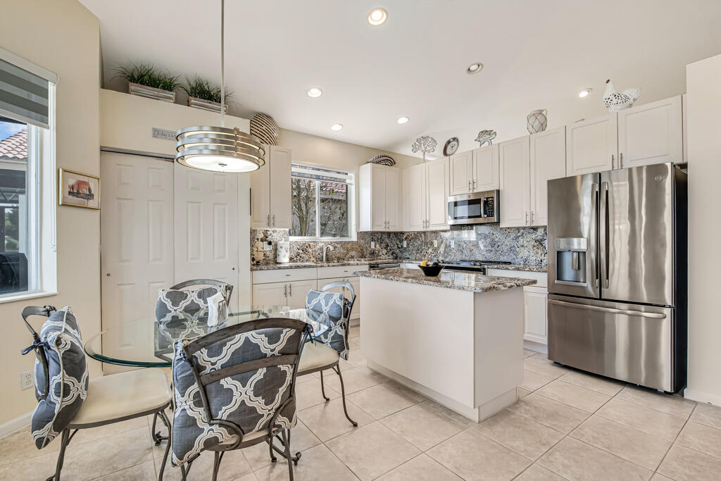 VENETIAN ISLES - Residential