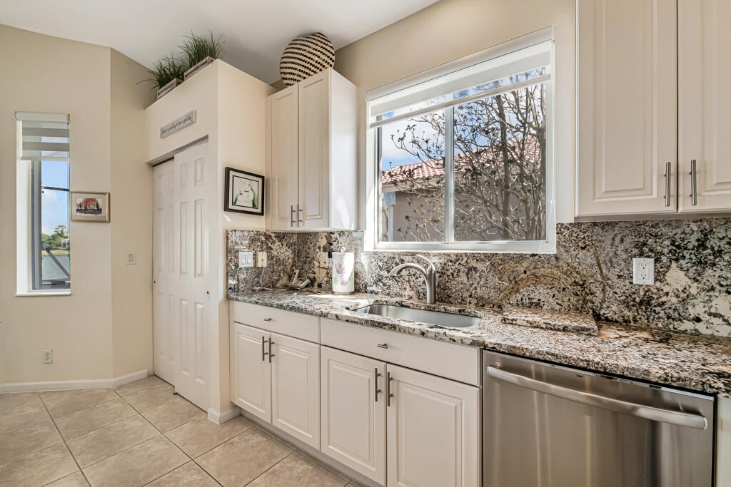 VENETIAN ISLES - Residential