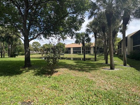 Tiny photo for 7831 Willow Spring Drive #526, Lake Worth, FL 33467 (MLS # B26004827)