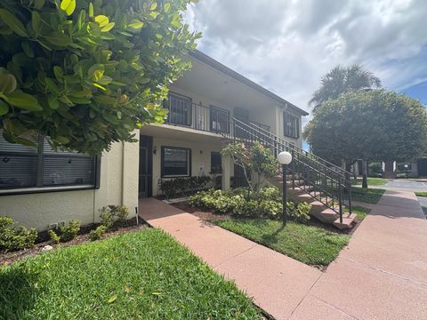 Property photo of 7831 Willow Spring Drive 526, Lake Worth, FL 33467