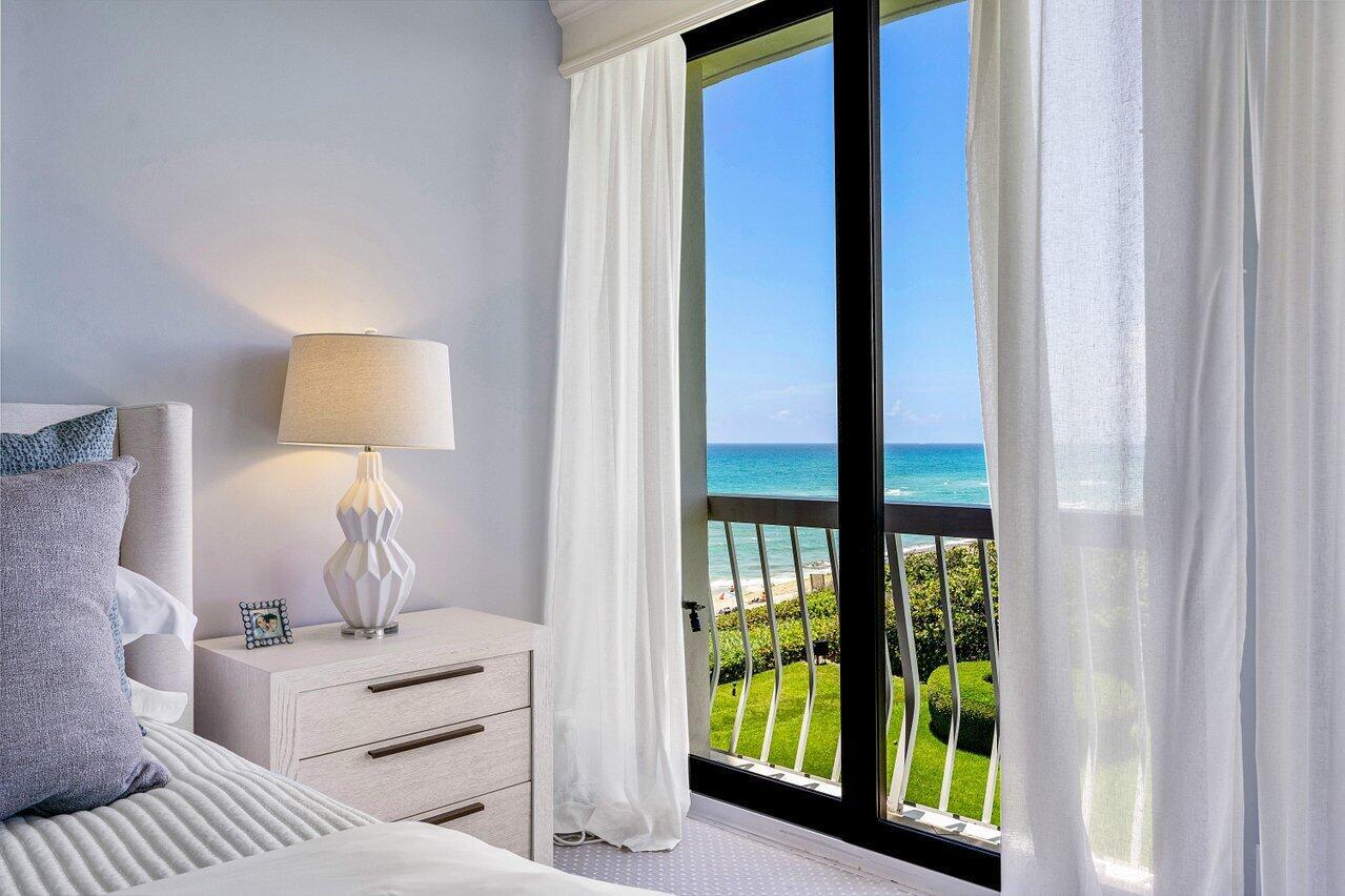 TWENTY ONE HUNDRED CONDO - Residential