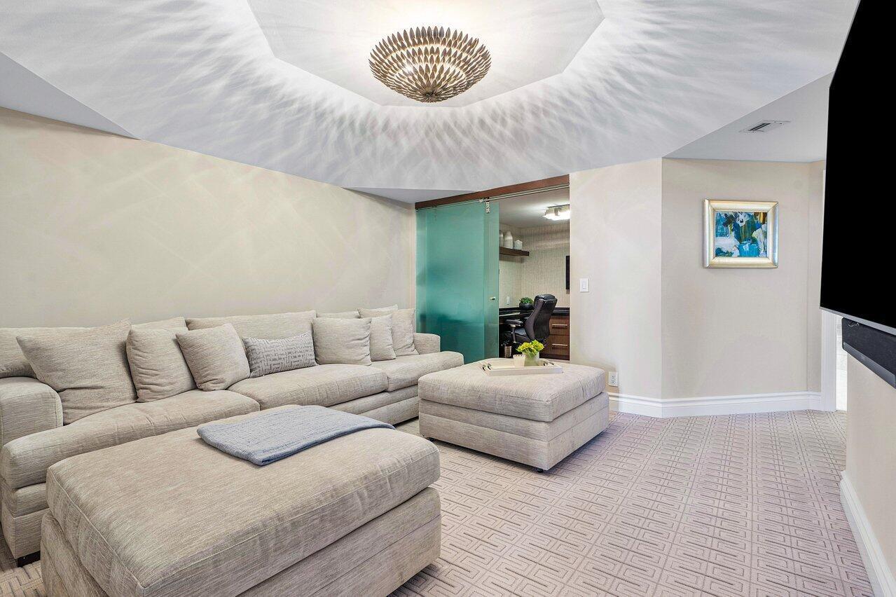 TWENTY ONE HUNDRED CONDO - Residential