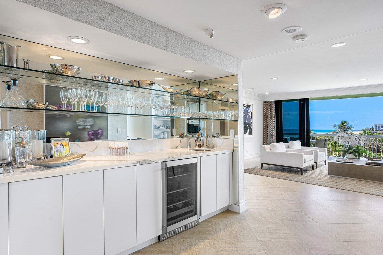 TWENTY ONE HUNDRED CONDO - Residential