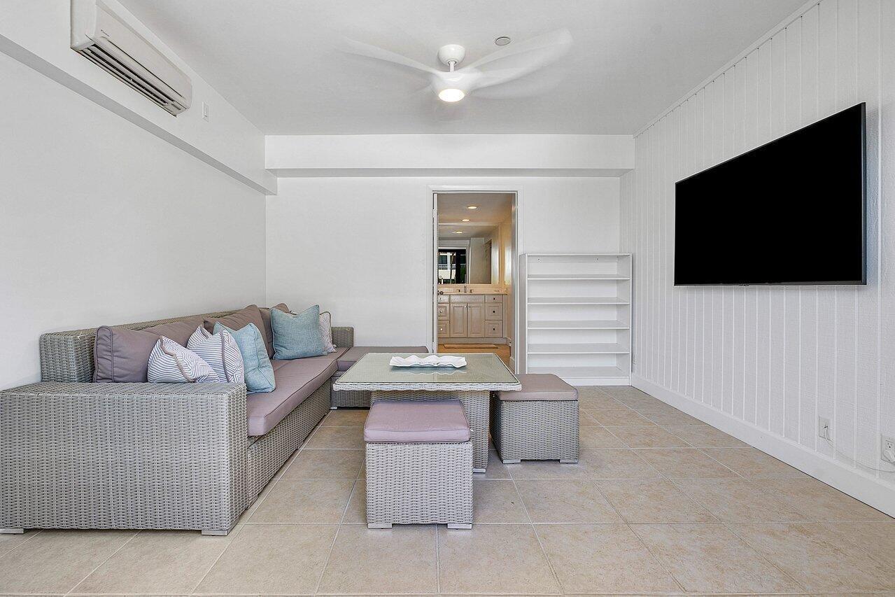 TWENTY ONE HUNDRED CONDO - Residential