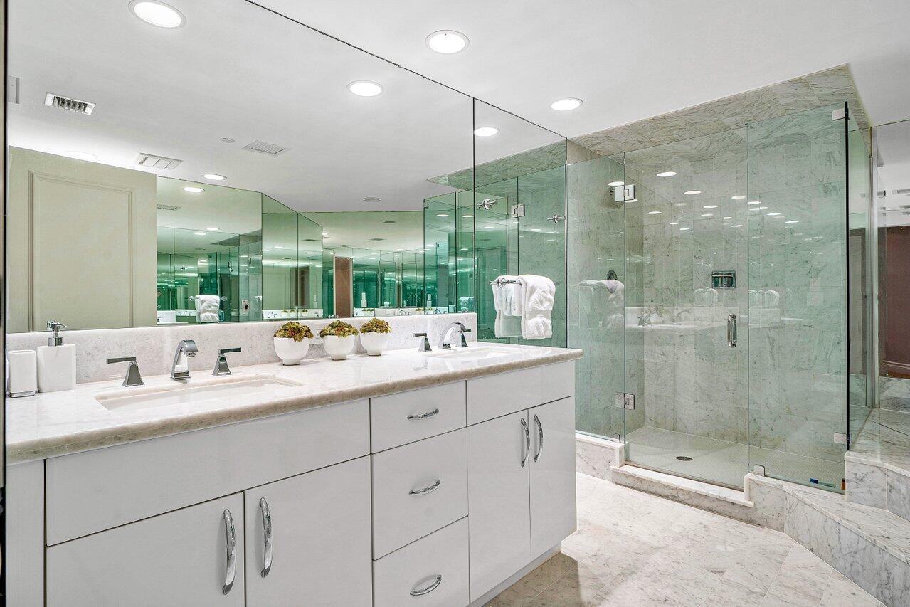 TWENTY ONE HUNDRED CONDO - Residential