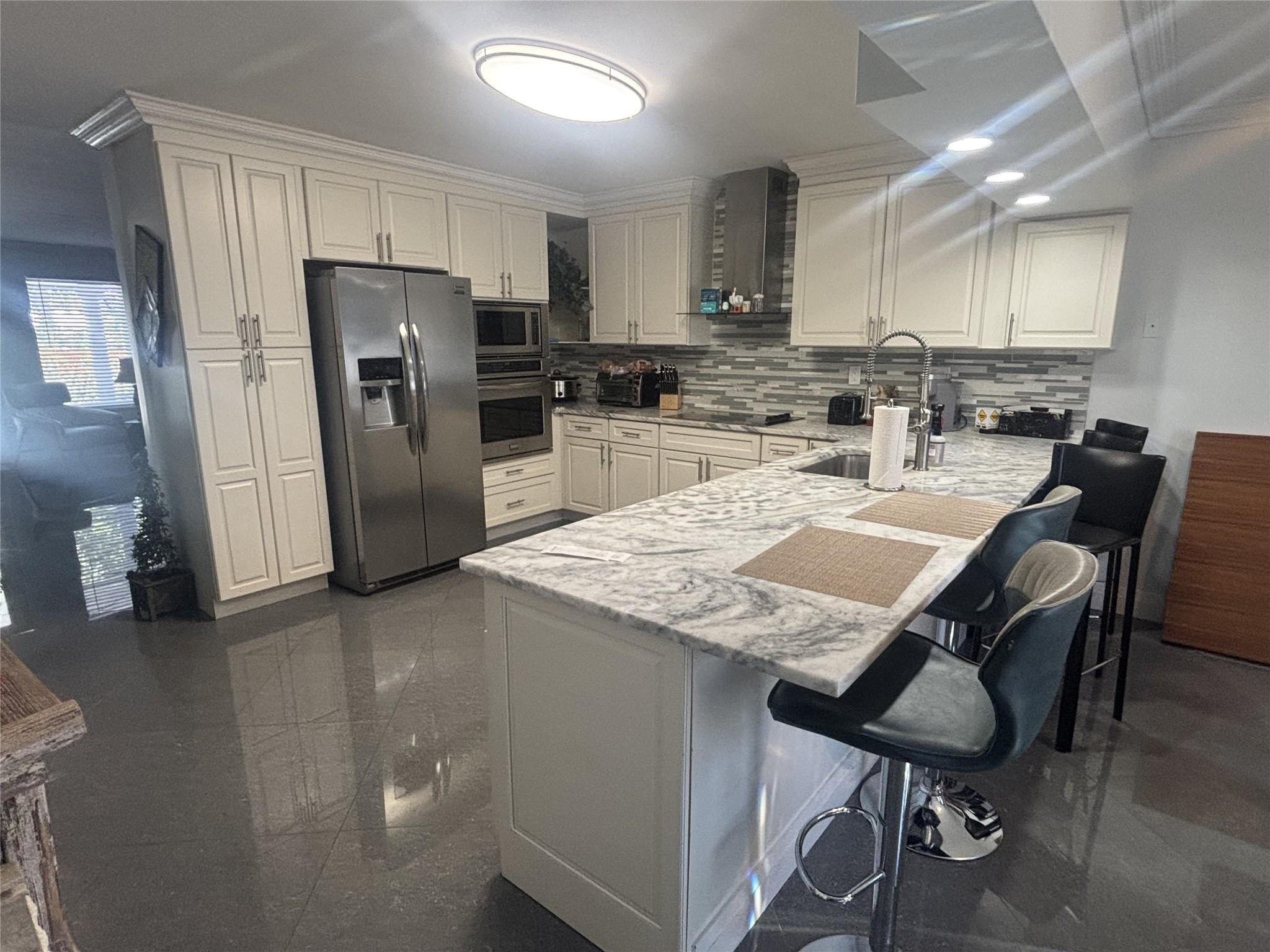 Coral Ridge Country Club - Residential Lease