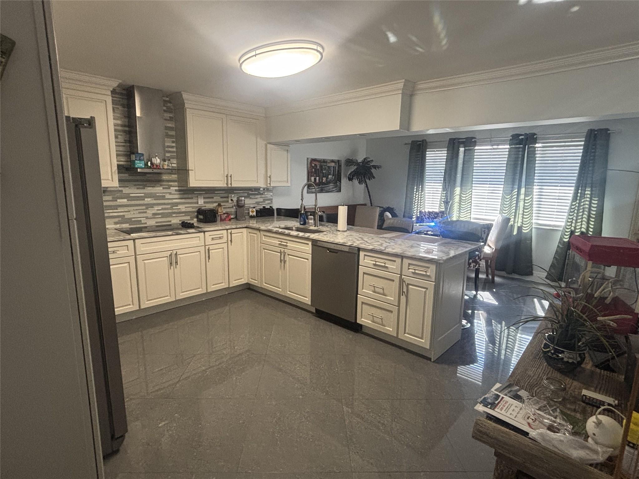 Coral Ridge Country Club - Residential Lease