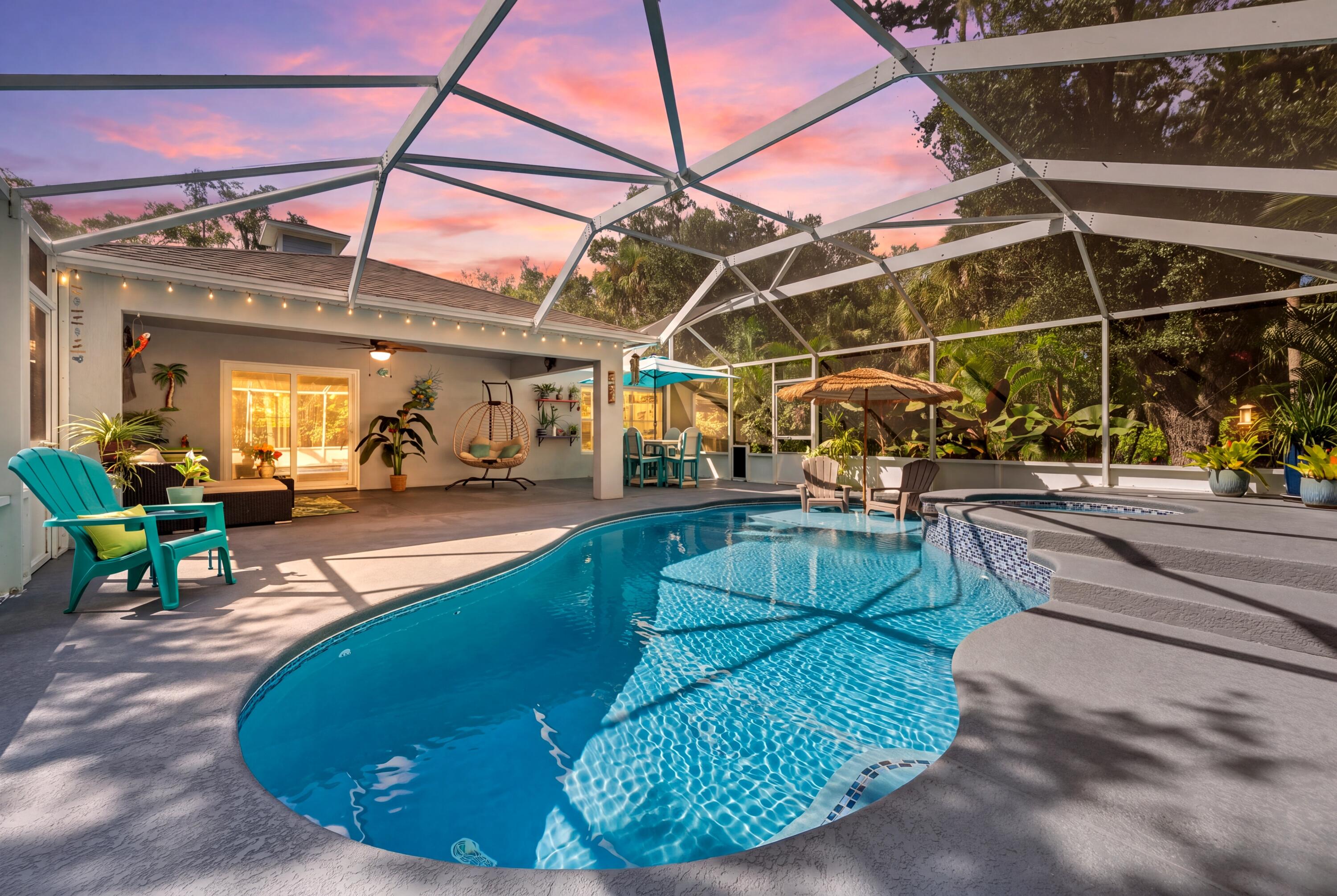 2300 CANOE CREEK Lane