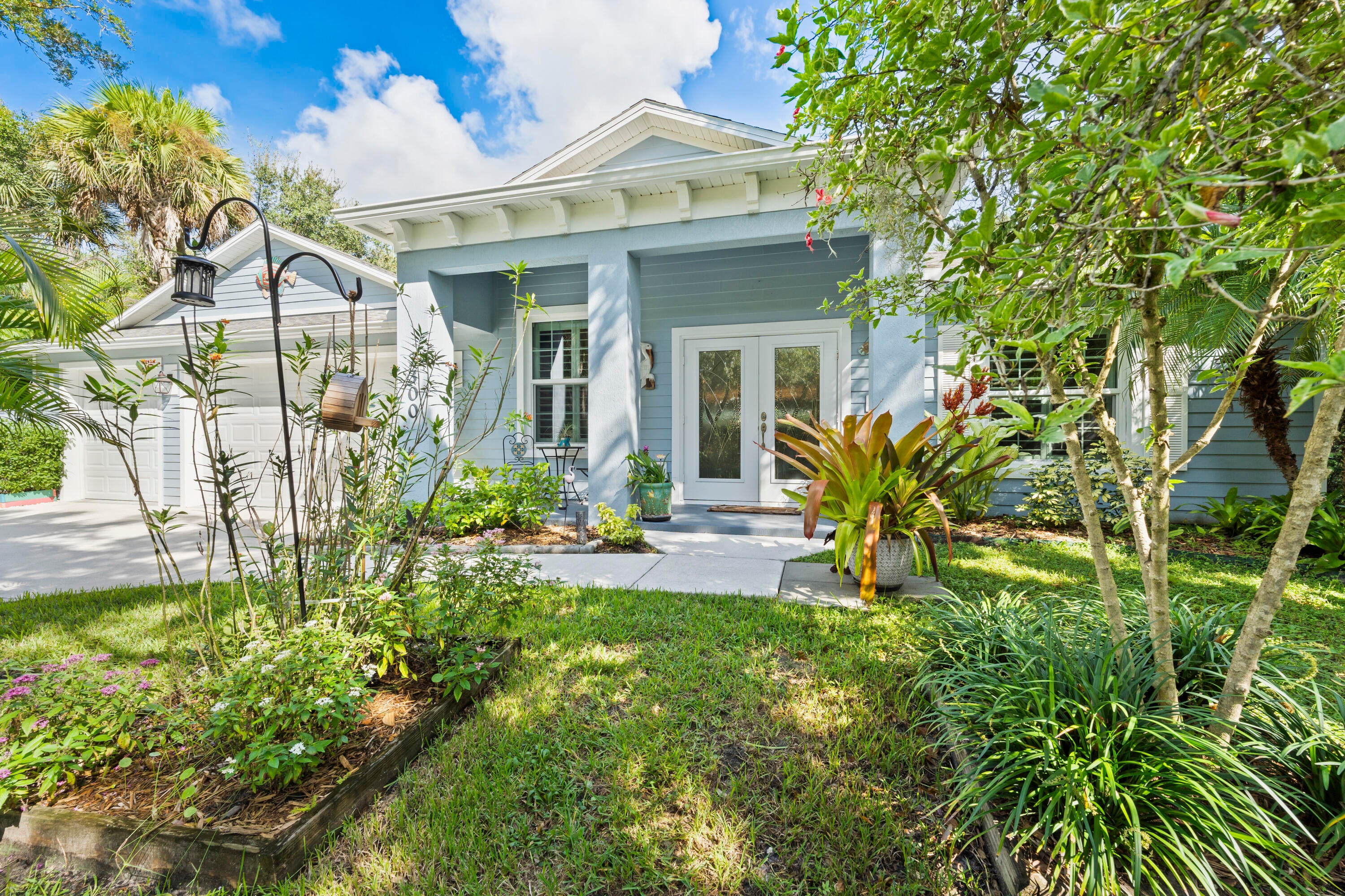 2300 CANOE CREEK Lane