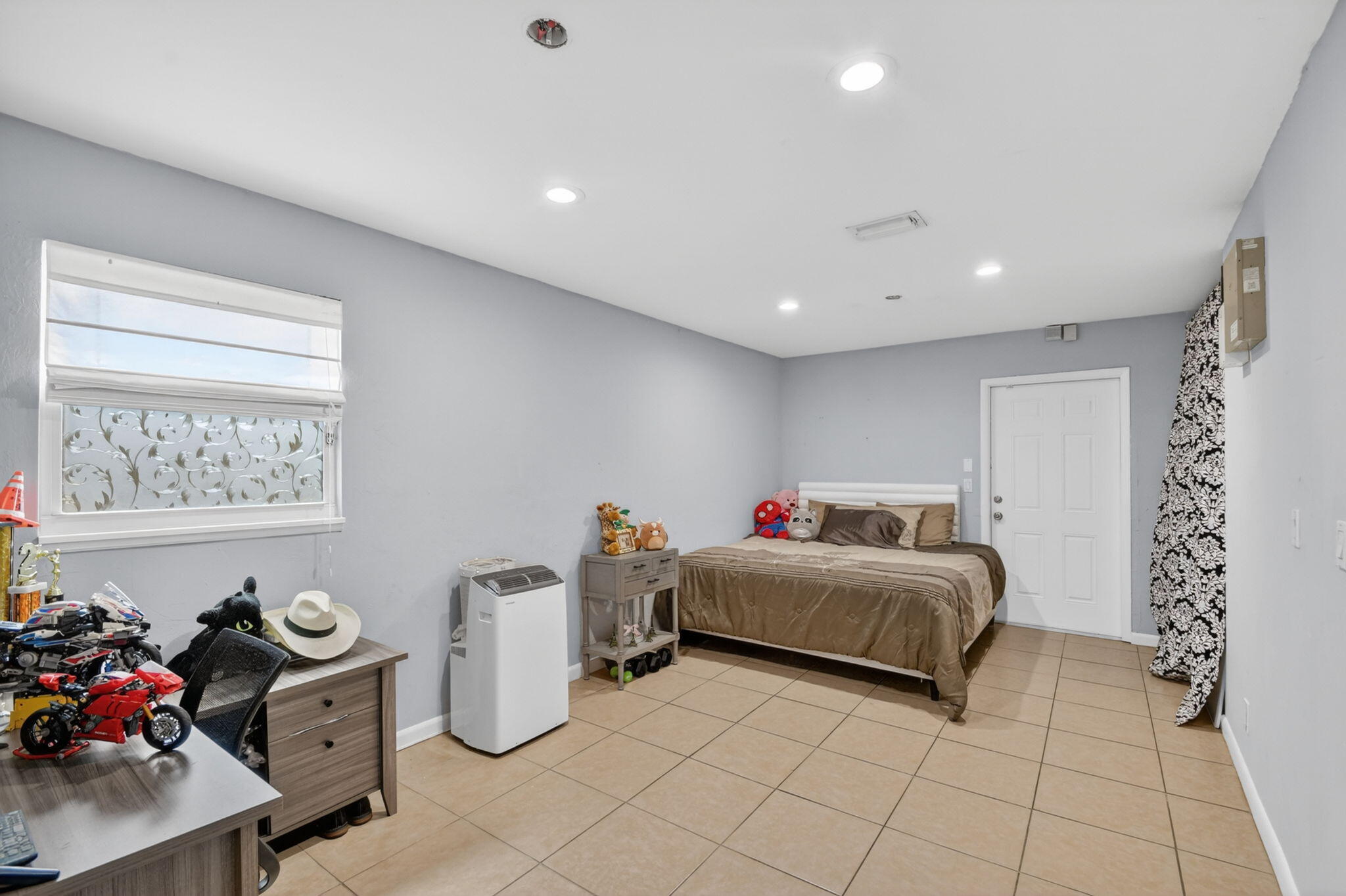 BILTMORE TERRACE - Residential